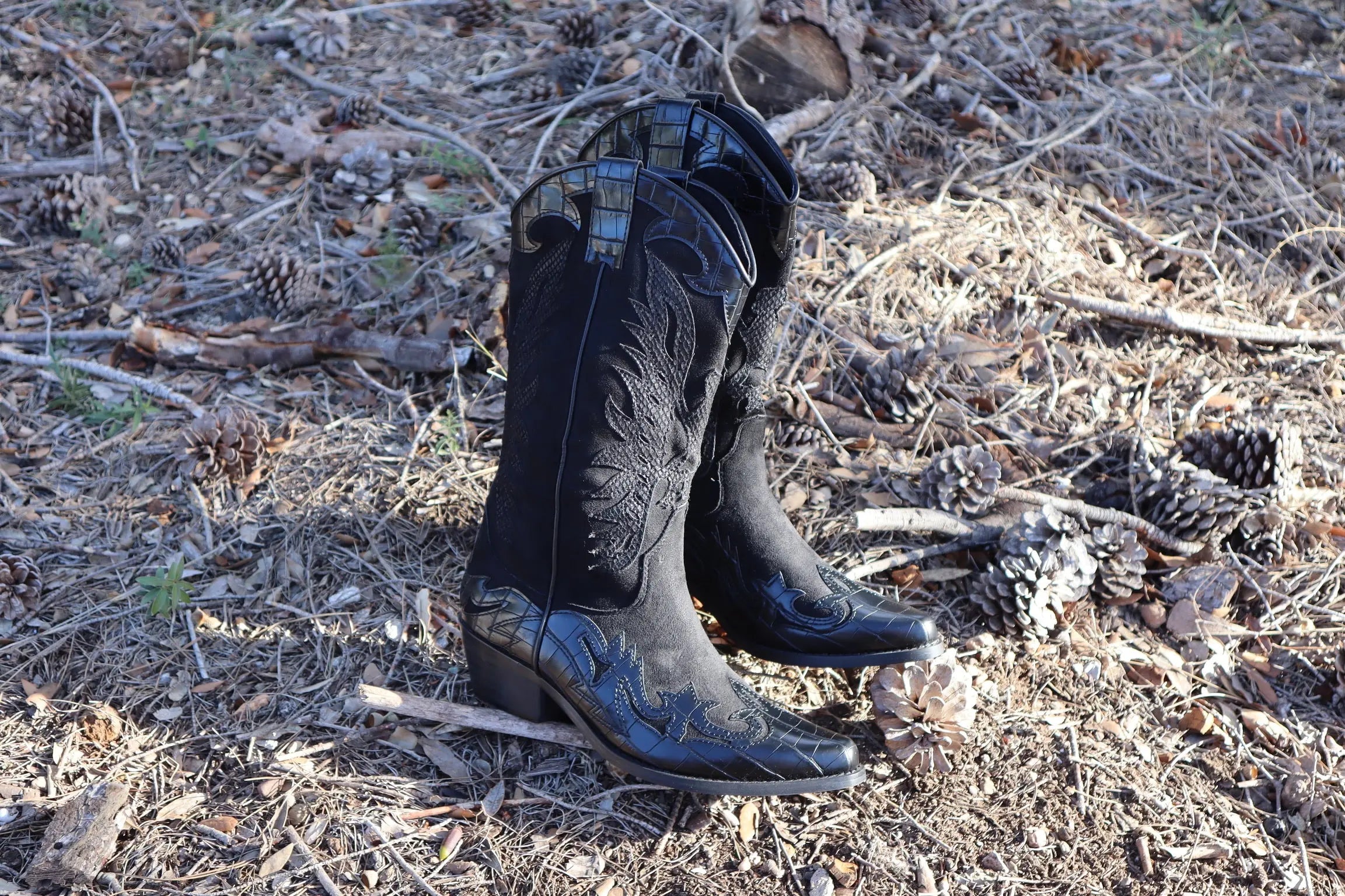 Bota cuero negro elvestidordecandela